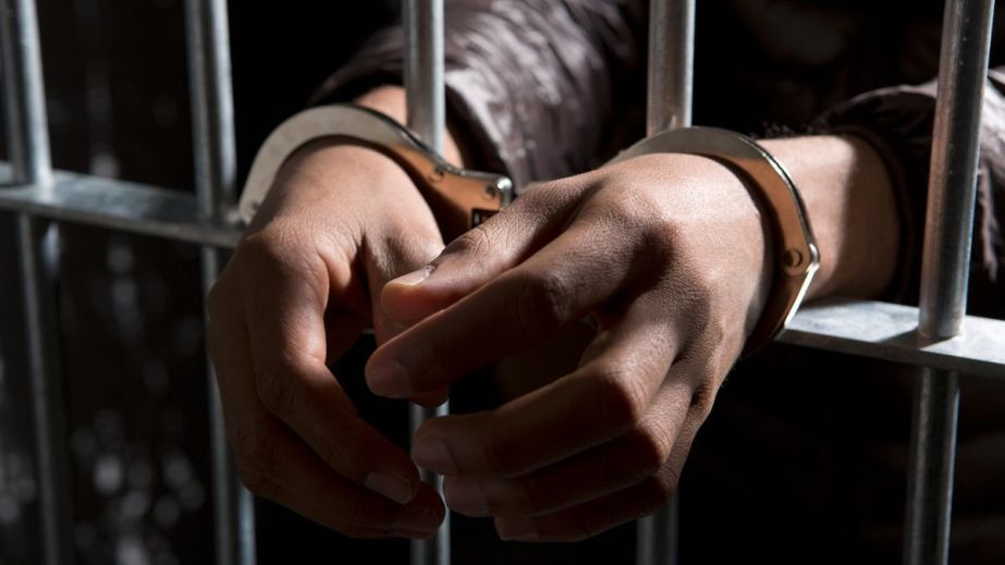 Мав дев’ять судимостей і знову сів: в Запоріжжі чоловік двічі обікрав укриття