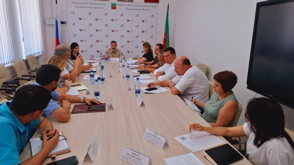 Брак кадрів: у Бердянську росіяни створюють центр підготовки спеціалістів