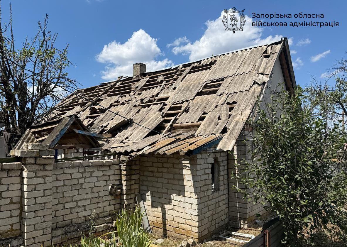 Росіяни зранку обстріляли Запорізький район: є поранені