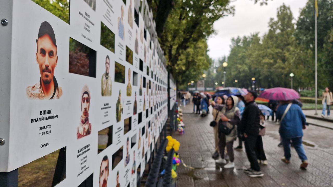 У центрі Запоріжжя відкрили Алею пам’яті полеглих Героїв