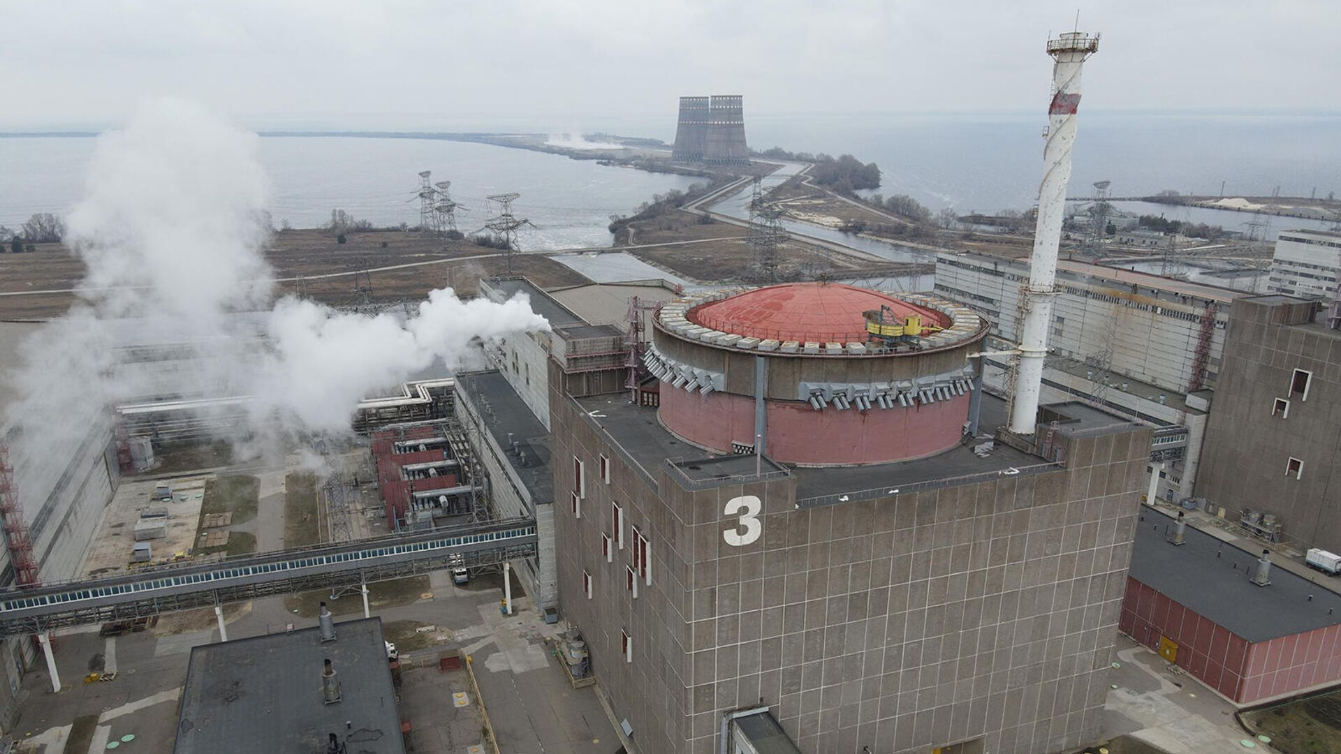 Рівень води у ставку-охолоджувачі на ЗАЕС критично знизився