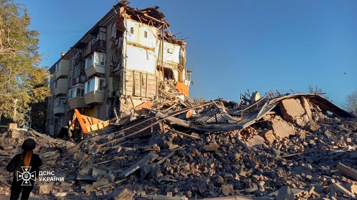 У Запоріжжі відбудують багатоповерхівку в Комунарському районі, яка постраждала від атаки КАБів