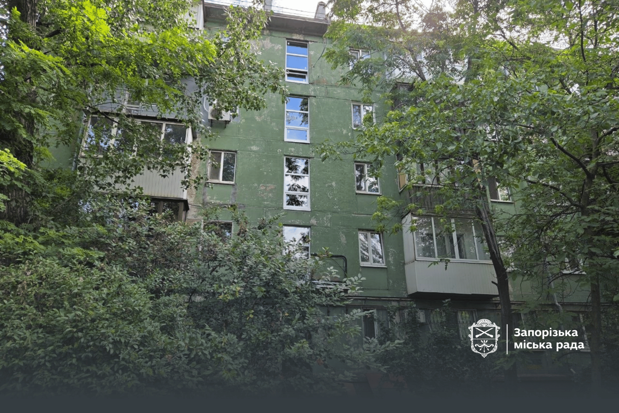 У Запоріжжі встановлюють сучасні склопакети замість OSB У Запоріжжі встановлюють сучасні склопакети замість OSB